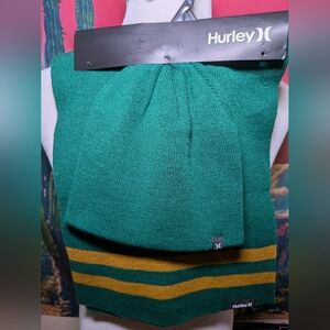 NEW Hurley New Yorker Beanie and Scarf 2-Piece Set Green Gold